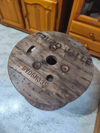 Bobina de madera barnizada
