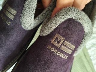 Zapatillas Nordikas Moradas y Grises