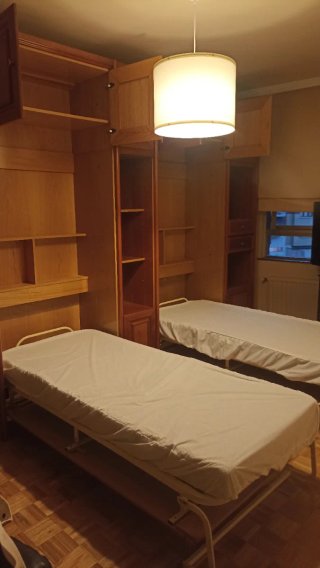 Muebles 2 camas 80cm empotradas y almacenaje