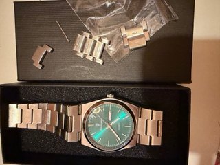 Reloj Poedagar Turquesa y Plateado