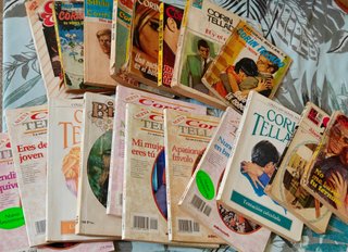 Lote de novelas antiguas del Oeste y románticas.