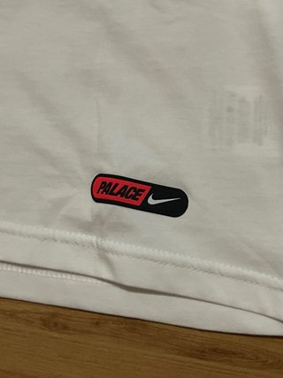 Camiseta Nike x Palace Inglaterra Blanca