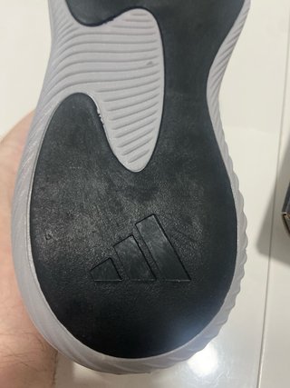 Zapatillas Adidas Grises y Blancas