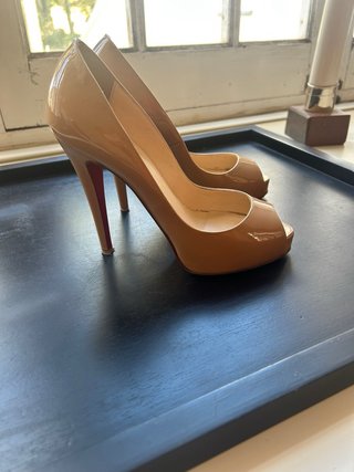 Zapatos Christian Louboutin Very Privé  37