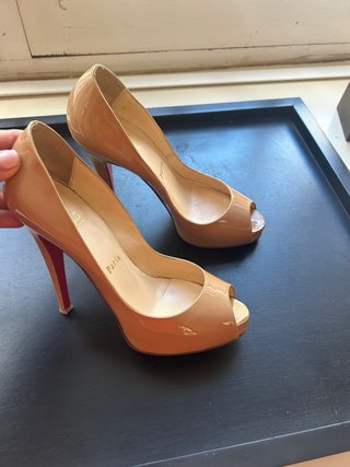 Zapatos Christian Louboutin Very Privé  37