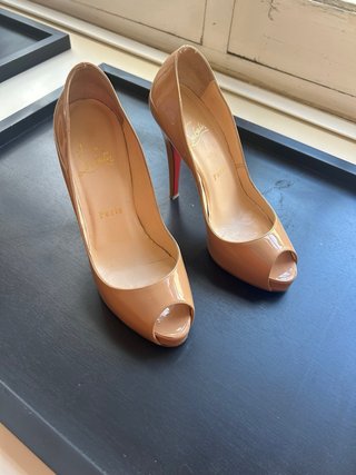 Zapatos Christian Louboutin Very Privé  37