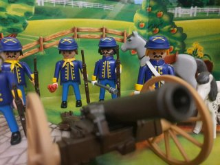 Playmobil Nordistas ref. 3812 y figuras extras