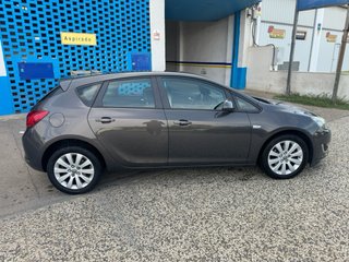 Opel Astra 2013