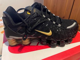 Nike Shox Nuevas Negro/Dorado