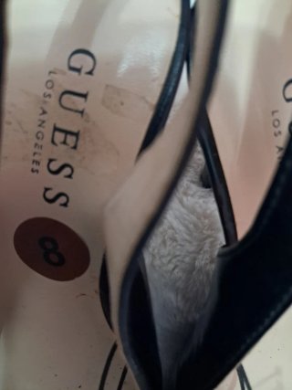 Zapatos Guess charol negros con plataforma y tacon