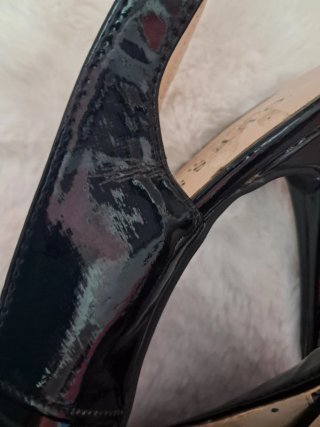 Zapatos Guess charol negros con plataforma y tacon
