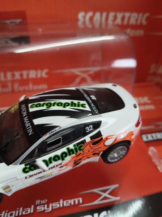 Scalextric Aston Martin Vantage Digital System