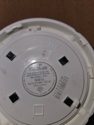 Detector de humo blanco