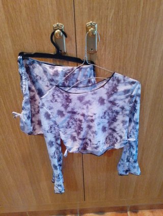 Pareo y Camiseta Shein Tie-Dye Transparente