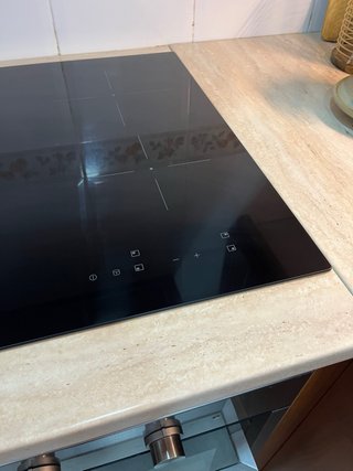 Placa Inducción Electrolux para Piezas
