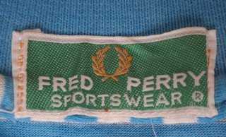 Polo Fred Perry Rayas Azul y Blanco