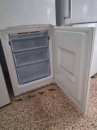 Nevera blanca