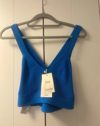 Top azul Mango tejido