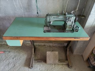 Máquina de coser Refrey Transforma