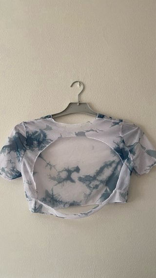 Camiseta corta transparente tie-dye