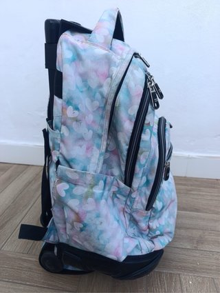 Mochila Totto con estampado de corazones