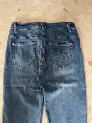 Pantalón vaquero Gaudi azul