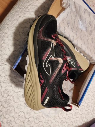 Zapatillas trekking Joma hombre negras
