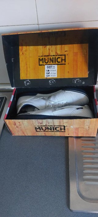 Zapatillas Munich Blancas y Azules Talla 46