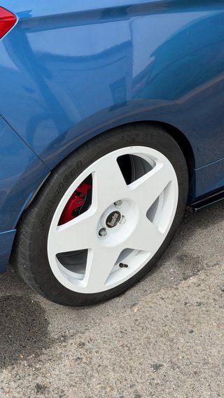 Llantas Bola B10