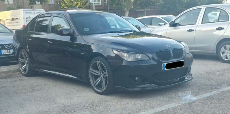 BMW Serie 5 2004 - foto 1