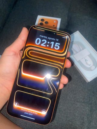 iPhone 17 Pro Max Naranja