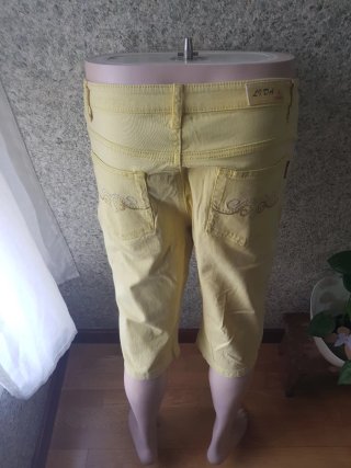 Pantalones capri amarillos talla XL
