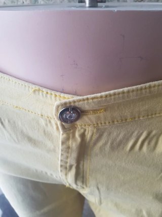 Pantalones capri amarillos talla XL