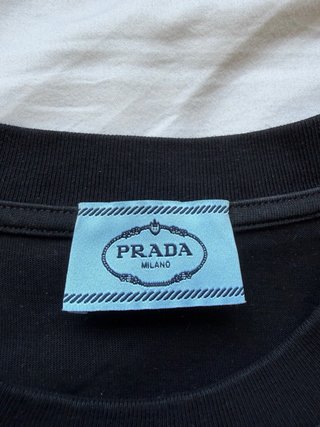 Camiseta Prada Negra