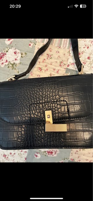 Bolso de hombro negro efecto piel cocodrilo,nuevo