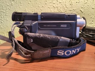 Videocámara Sony Handycam Vision Hi8, 2 Baterias