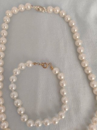 Collar y Pulsera Perlas blancas