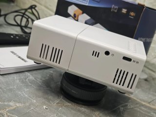 Proyector LED Compacto Blanco