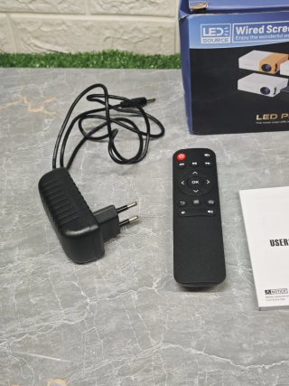 Proyector LED Compacto Blanco