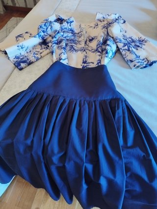 Blusa alta costura azul y bes