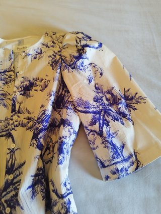 Blusa alta costura azul y bes