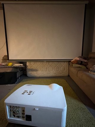 Proyector HD + Pantalla 3m x 2m