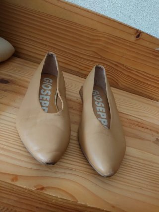 Zapatos planos beige