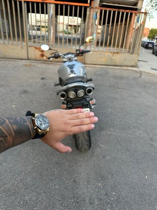 Suzuki GSR600 Naked Plata