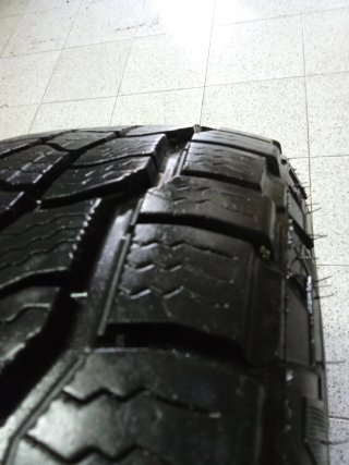 Cooper Discoverer AT3 265/70R18