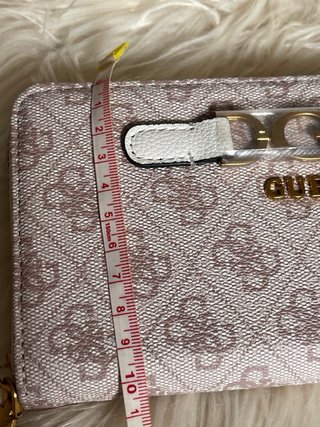 Monedero Guess rosa