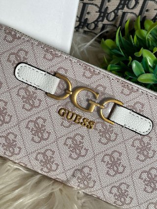 Monedero Guess rosa