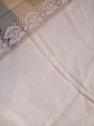 Toallas o cortinas con encaje bolillos artesanal