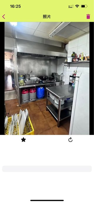 Un restaurante cafeteria