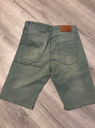 Pantalón corto vaquero verde